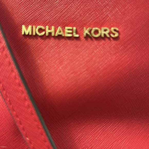 Women's Red 'jet Set Travel' Saffiano Leather Top Zip Tote 👜 ❤️ - Picture 6 of 15